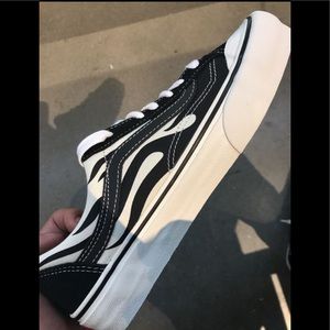 Old Skool Black Flame Vans